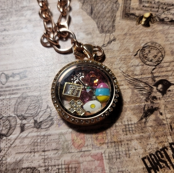 Origami Owl EASTER Inspirational Rhinestone Trinket Gold Necklace - Picture 5 of 5